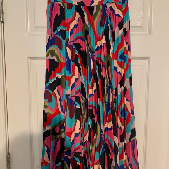 Crosby Daisy Skirt, Groovy Baby Size Large - Picture 2 of 2